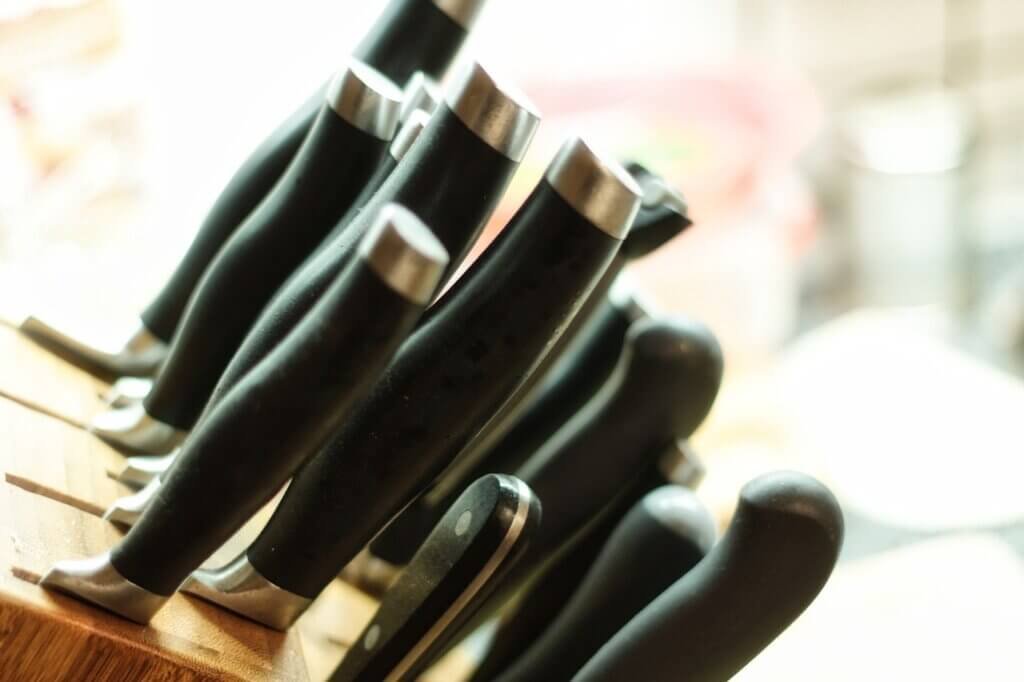 The Best Way To Handle And Store Kitchen Knives In A Small Kitchen